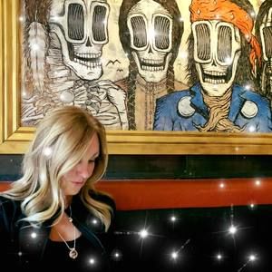 Meet your Posher, Lorna